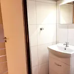 Lavish In * Oberhambach