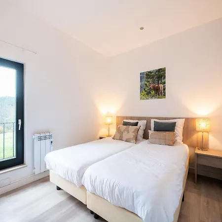 Lavish Hambachtal Ferienhaus Oberhambach
