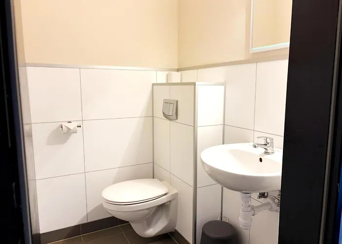 Lavish In * Oberhambach